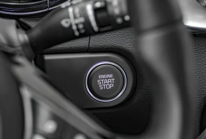 دلایل خاموش شدن خودرو در حالت درجا